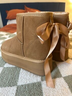 Women's Taupe Ribbon Back Platform Bootie